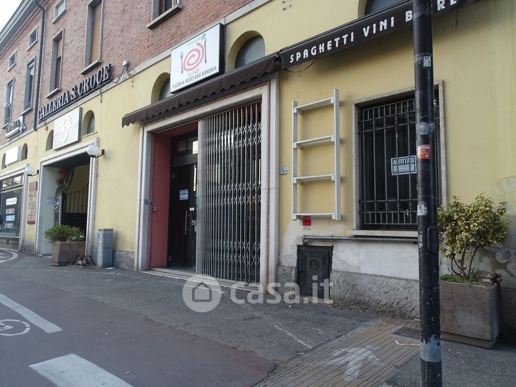 Negozio/Locale commerciale in Affitto in Viale Antonio Gramsci 7 a Parma