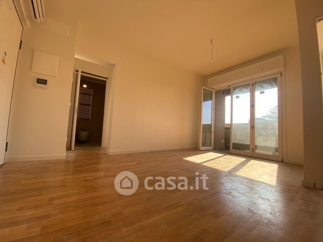 Appartamento in Vendita in Piazzetta Sansepolcro a Firenze