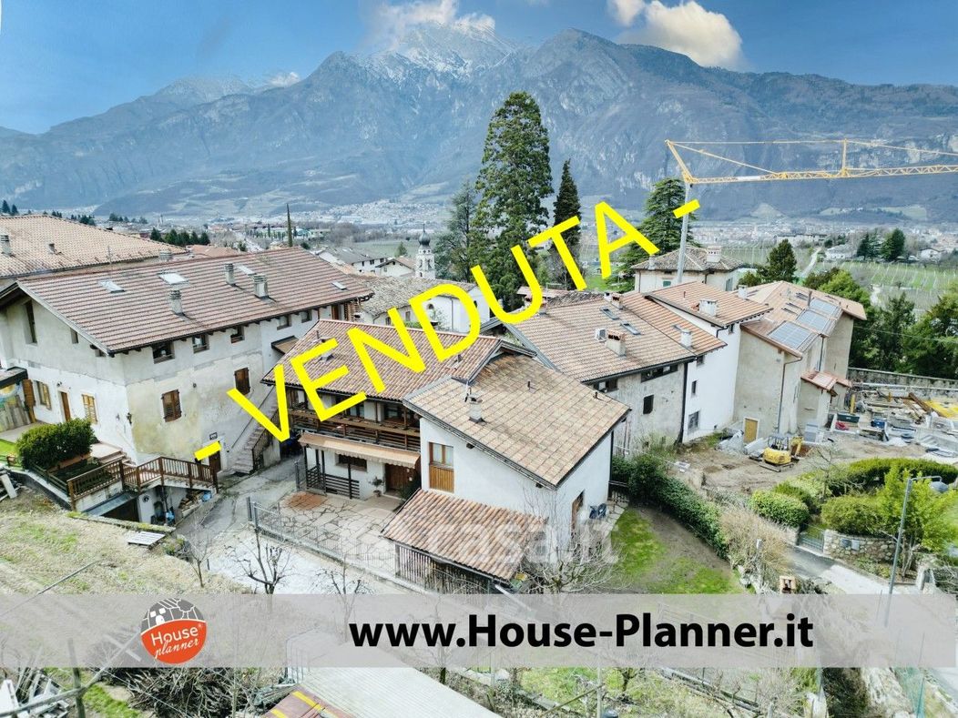 Casa indipendente in Vendita in Via Gabbiolo 27 a Trento