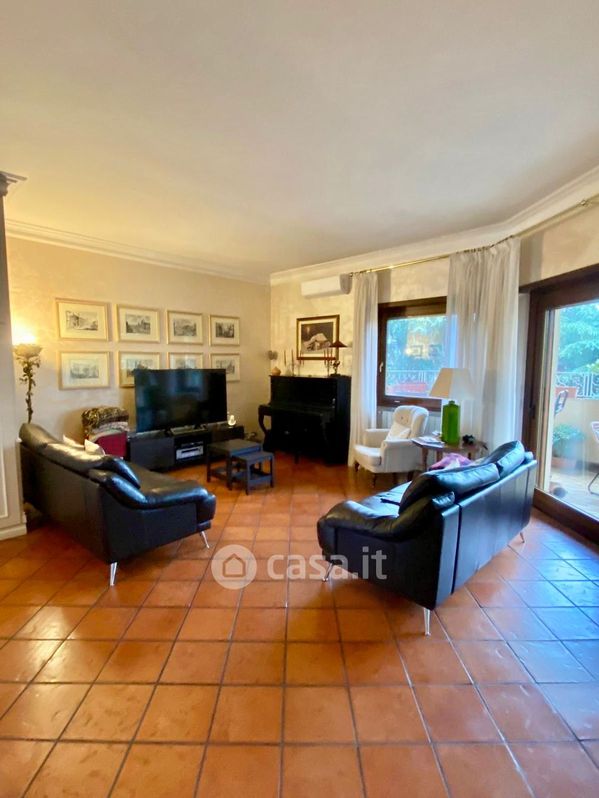 Appartamento in Affitto in Via Acerenza 38 a Roma