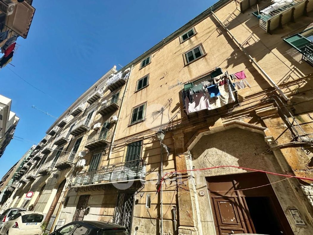 Appartamento in Vendita in Via Butera 42 a Palermo