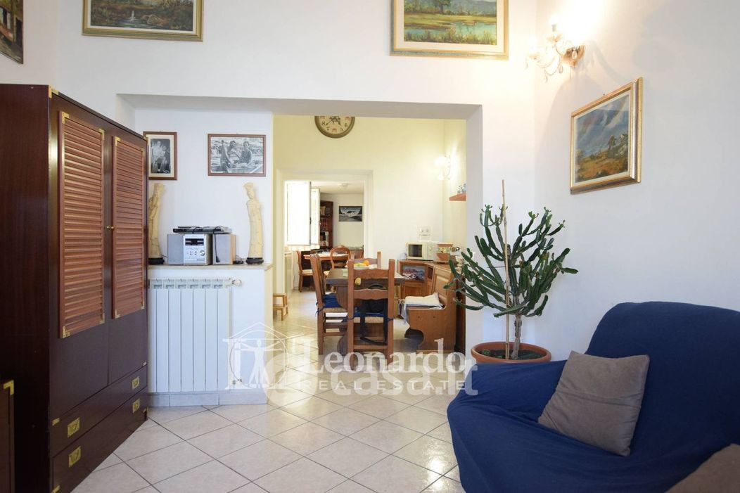 Appartamento in Affitto in Via Cesare Battisti a Viareggio