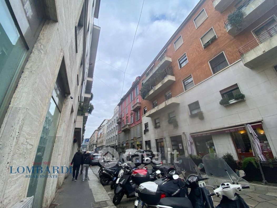 Negozio/Locale commerciale in Affitto in Via Solferino a Milano
