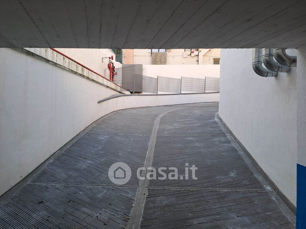 Garage/Posto auto in Vendita in Via Guglielmo Oberdan 6 a Salerno