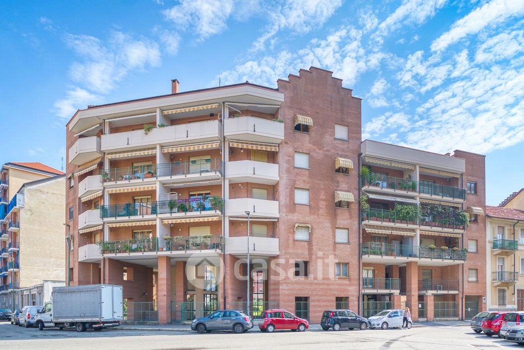 Appartamento in Vendita in Via Borgomasino 62 a Torino