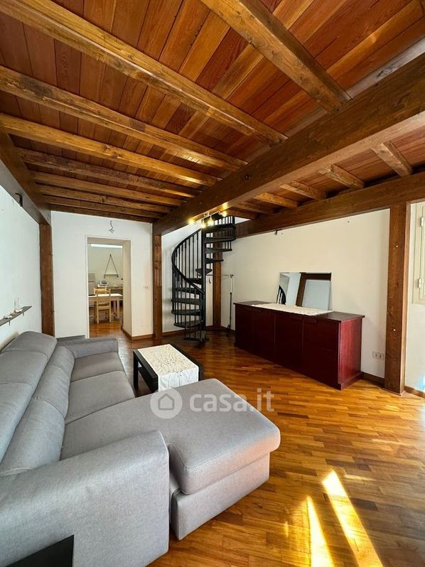 Appartamento in Vendita in Via Angeloni a Frosinone