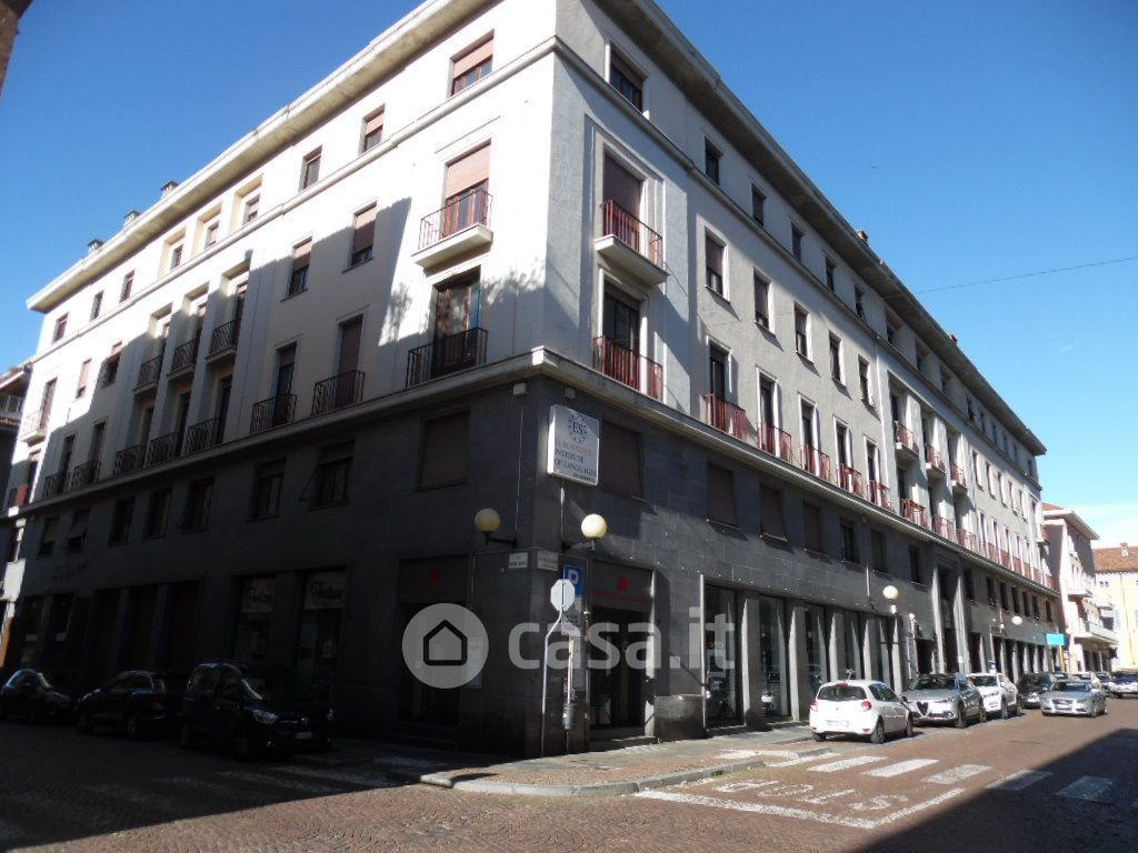 Appartamento in Vendita in Via Pietro Losana 13 a Biella