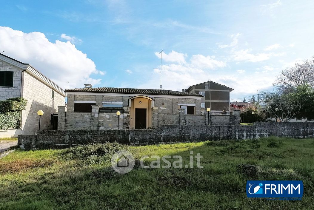 Villa in Vendita in Contrada Cese a Campobasso