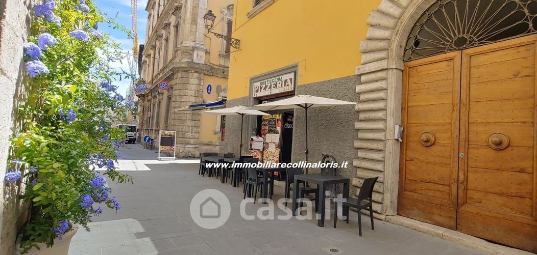 Negozio/Locale commerciale in Vendita in Corso Giuseppe Mazzini a Ascoli Piceno