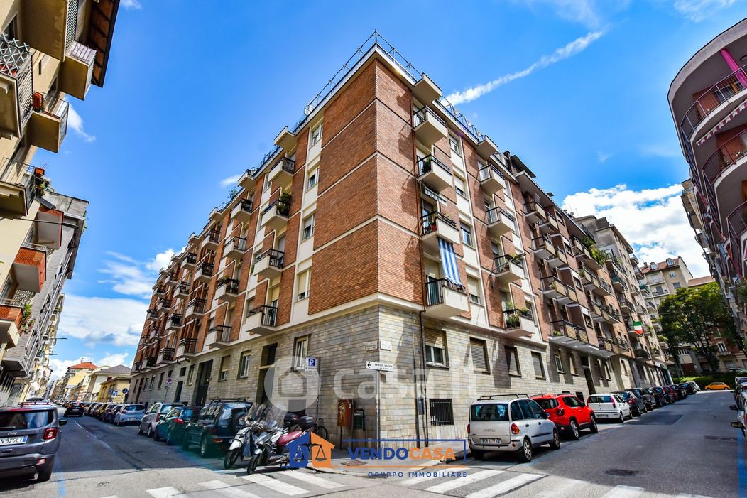 Appartamento in Vendita in Via Pier Dionigi Pinelli 81 a Torino