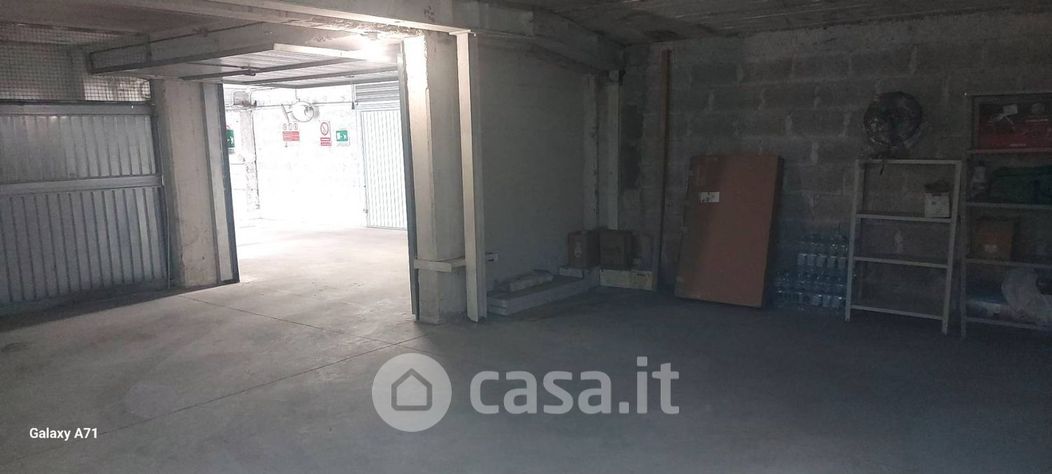 Garage/Posto auto in Vendita in Via Jaspers a Roma