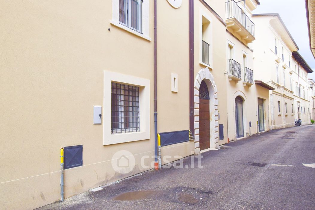 Appartamento in Vendita in Via Santa Giusta 4 a L'Aquila