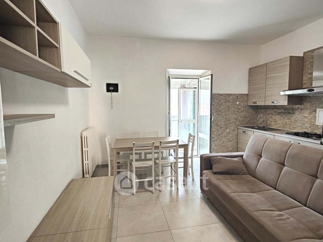 Appartamento in Vendita in Via Solferino 57122 a Livorno