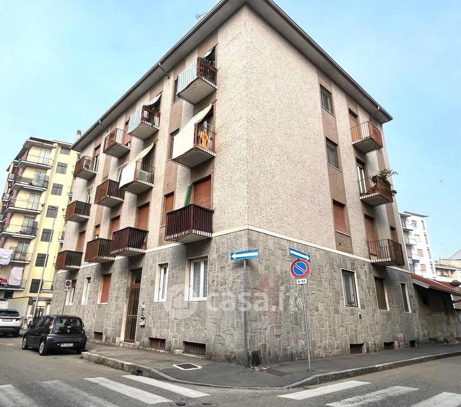 Appartamento in Vendita in Via Col di Lana a Novara