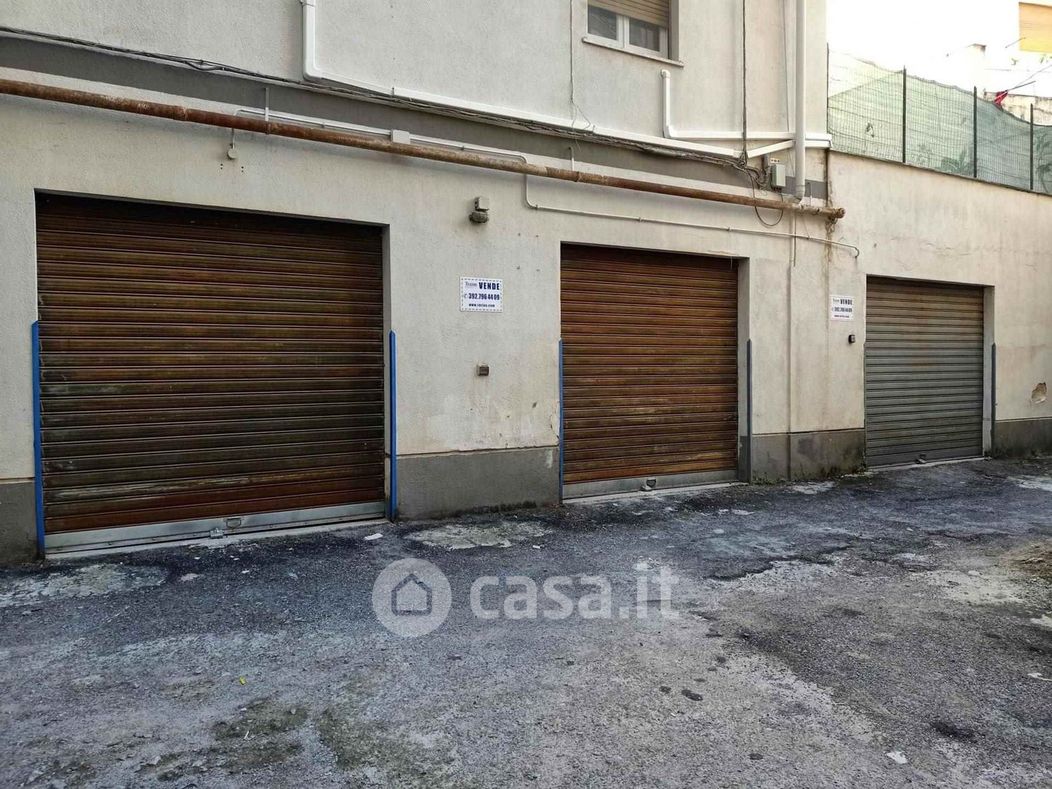 Garage/Posto auto in Vendita in Corso Calatafimi a Palermo