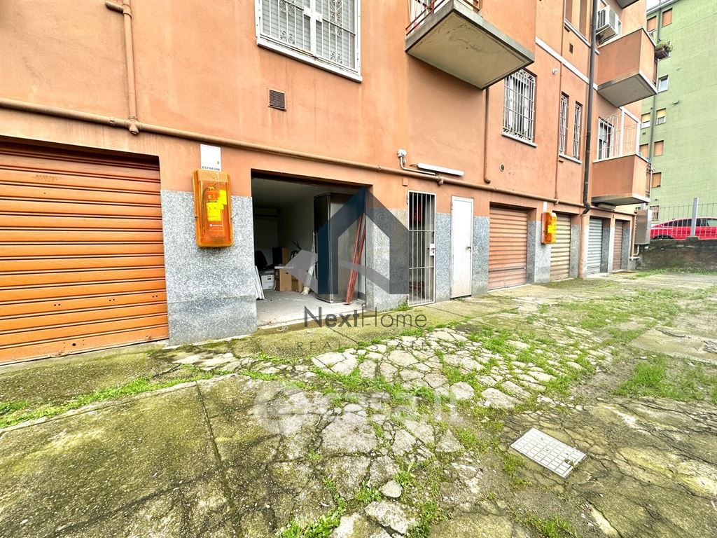 Garage/Posto auto in Vendita in Via Monfalcone a Milano