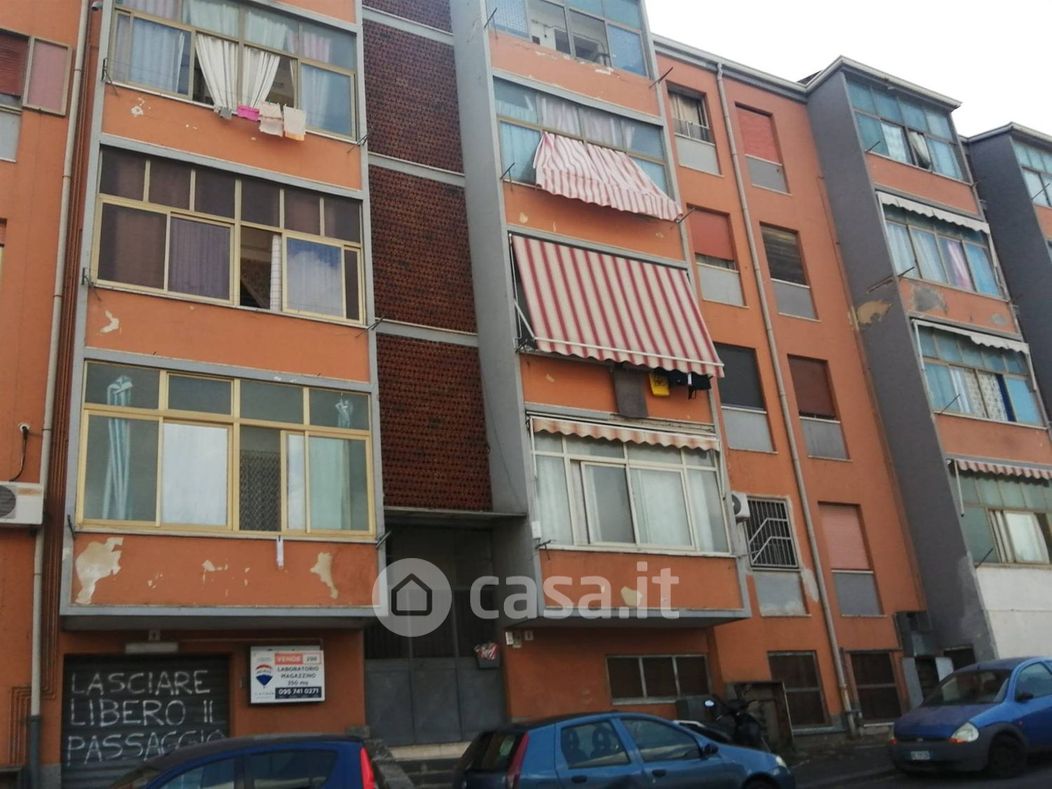 Appartamento in Vendita in Via della Bainsizza 6 a Catania