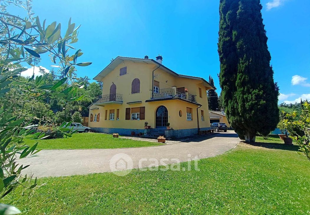 Villa in Vendita in Località Sargiano a Arezzo