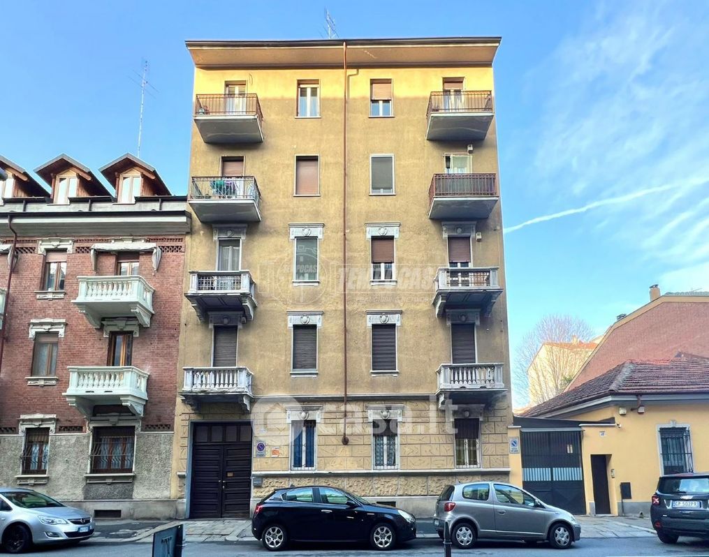 Appartamento in Vendita in Via Bernardino Luini a Torino