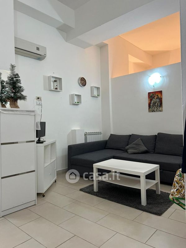 Appartamento in Vendita in Via Maggiore Pietro Toselli 36 l a Palermo