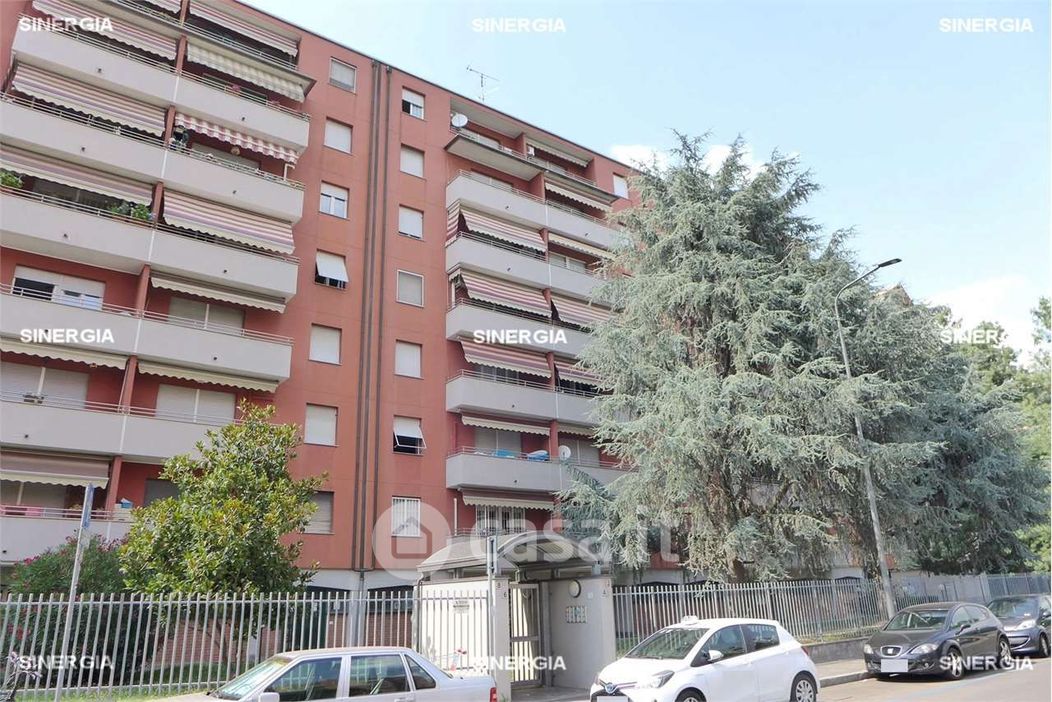 Appartamento in Vendita in Via Alex Visconti 4 a Milano