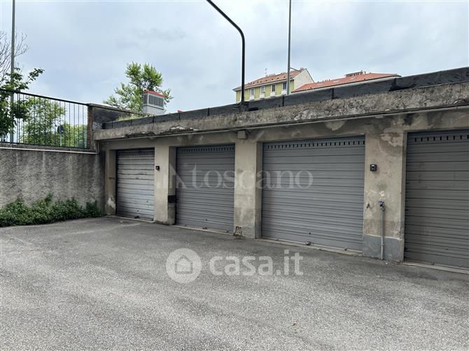 Garage/Posto auto in Vendita in Largo Promessi Sposi a Milano