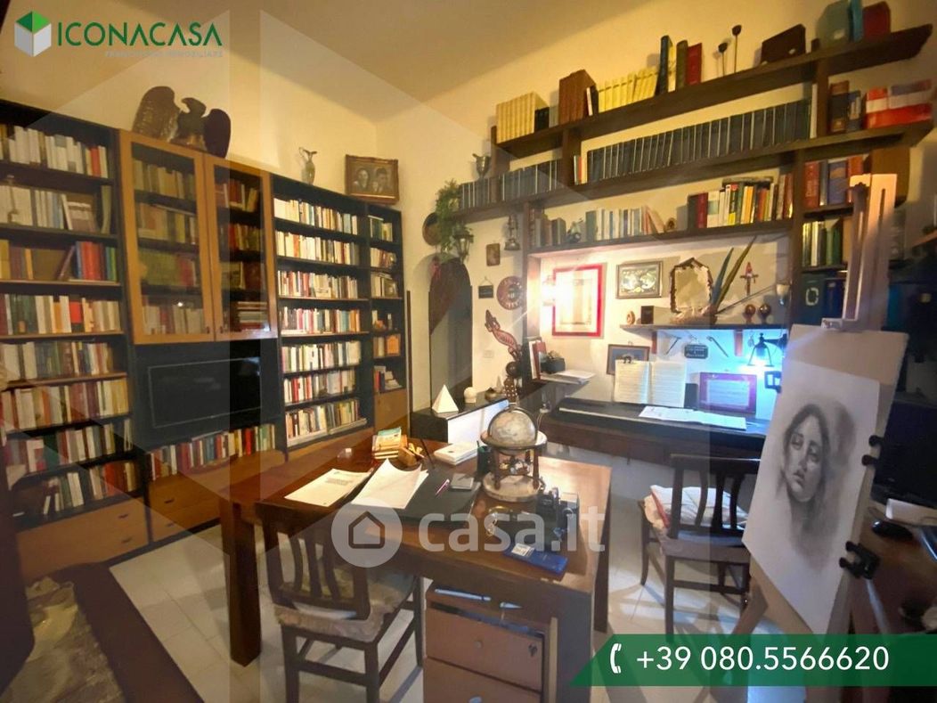 Appartamento in Vendita in Via Sigismondo Castromediano a Bari