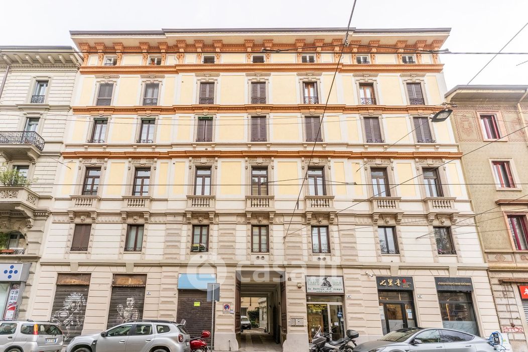 Appartamento in Vendita in Via Carlo Farini 6 a Milano