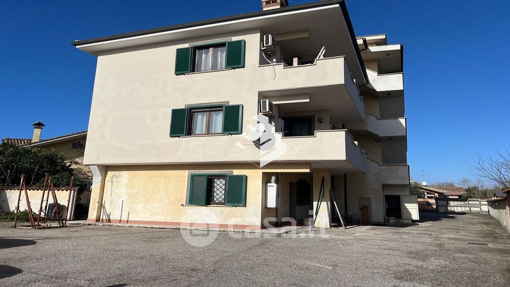 Appartamento in Affitto in Via Imola a Ardea