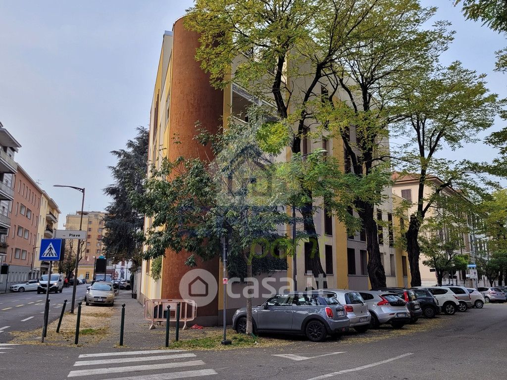Appartamento in Vendita in Via Zara a Cremona