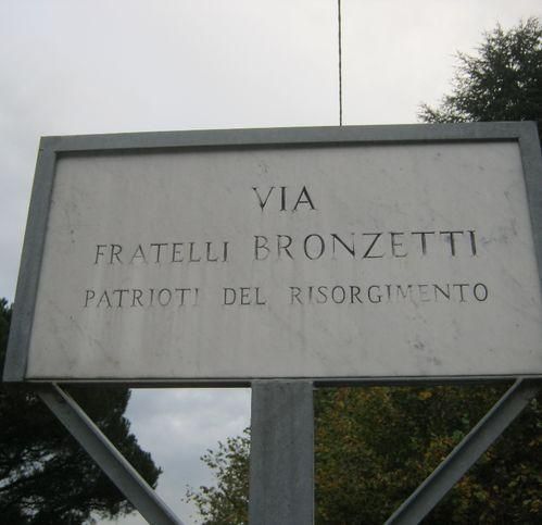 Appartamento in Vendita in Via Fratelli Bronzetti 2 a a Como
