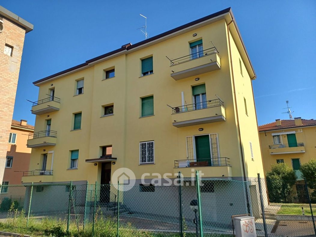 Appartamento in Vendita in Via Buon Pastore 1 a Bologna