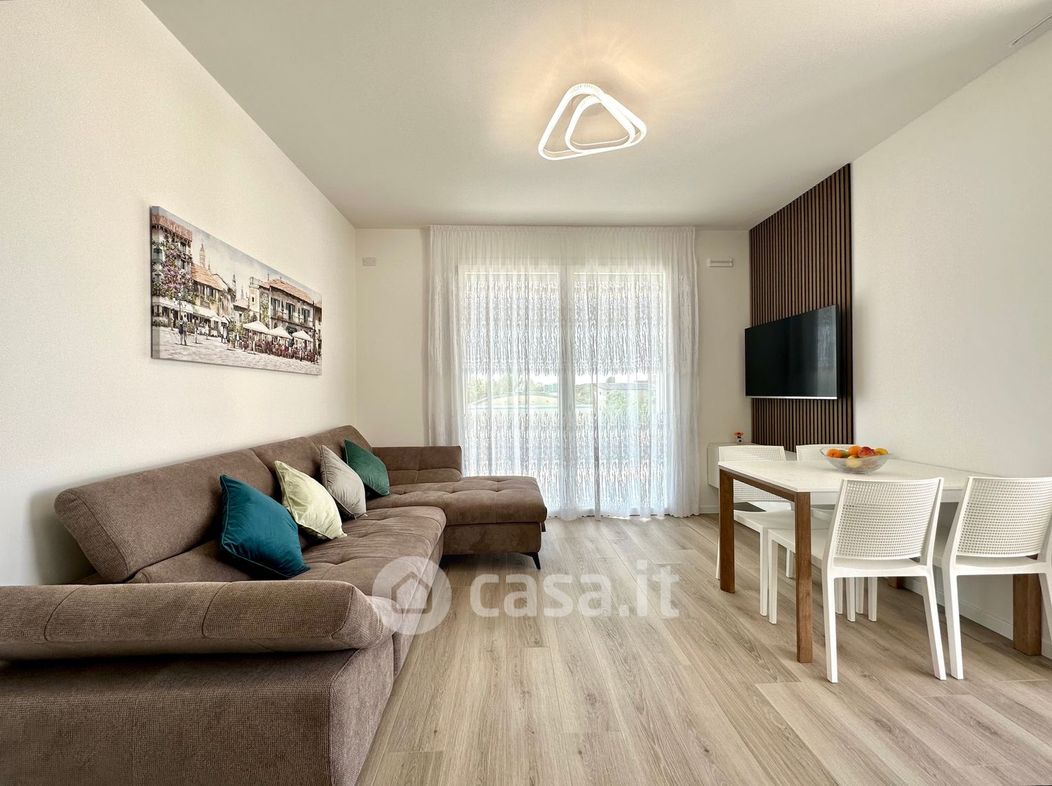 Appartamento in Affitto in Via Franco Scaglione 2 a Jesolo