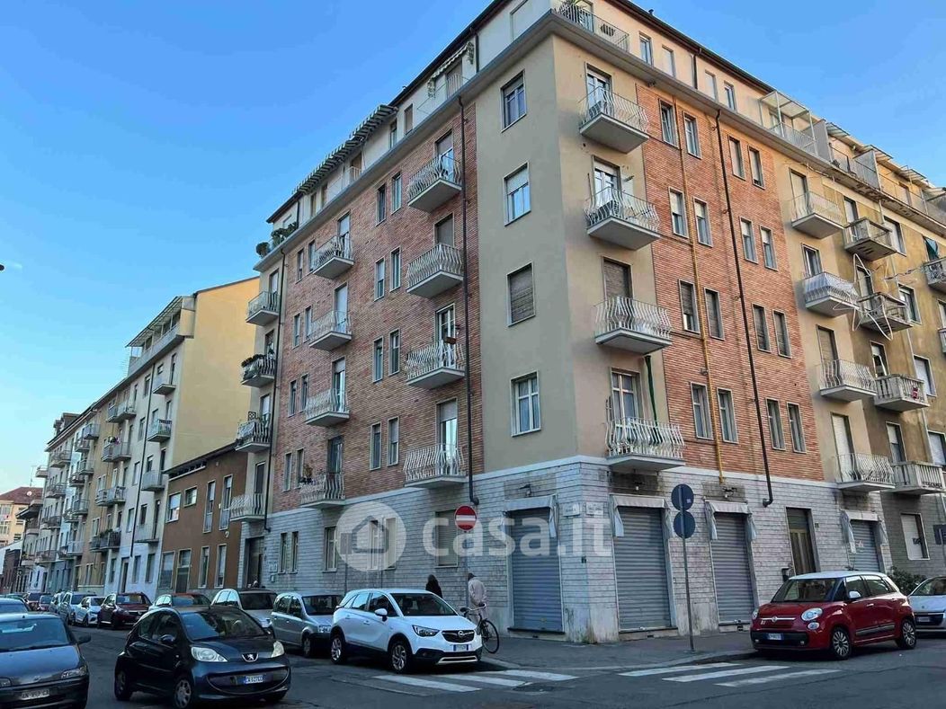Appartamento in Vendita in Via Carlo Capelli 72 a Torino