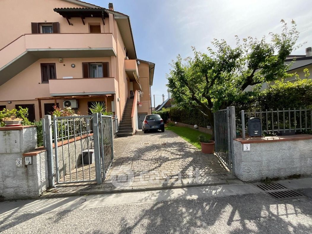Appartamento in Vendita in Via Giovanni Pascoli 26 A a Calcinaia