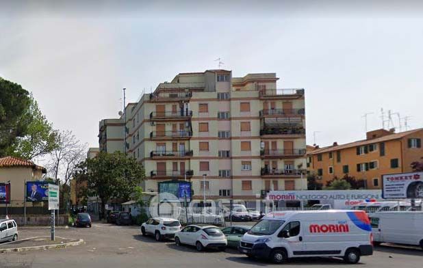 Appartamento in Vendita in Via Luigi Lucatelli a Roma