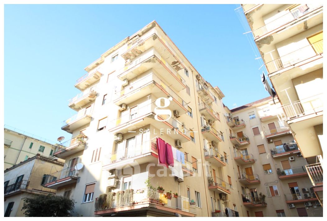 Appartamento in Vendita in Via Trento 189 a Salerno