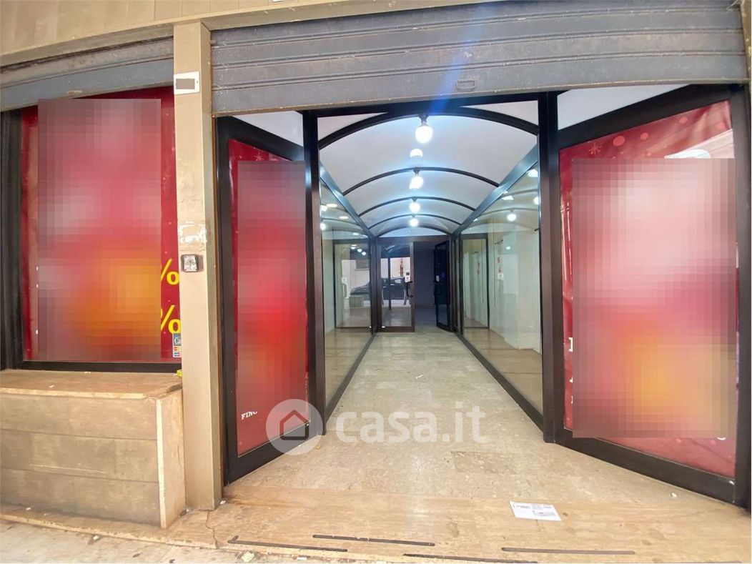 Negozio/Locale commerciale in Vendita in Via Sebastiano Cammareri Scurti a Marsala