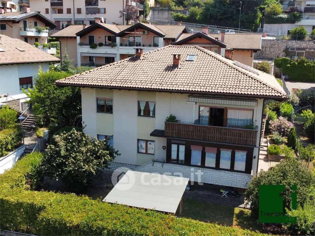 Casa Bi/Trifamiliare in Vendita in Via Bellavista a Trento