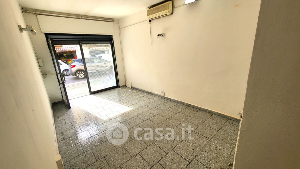 Negozio/Locale commerciale in Vendita in Corso Casale 159 a Asti
