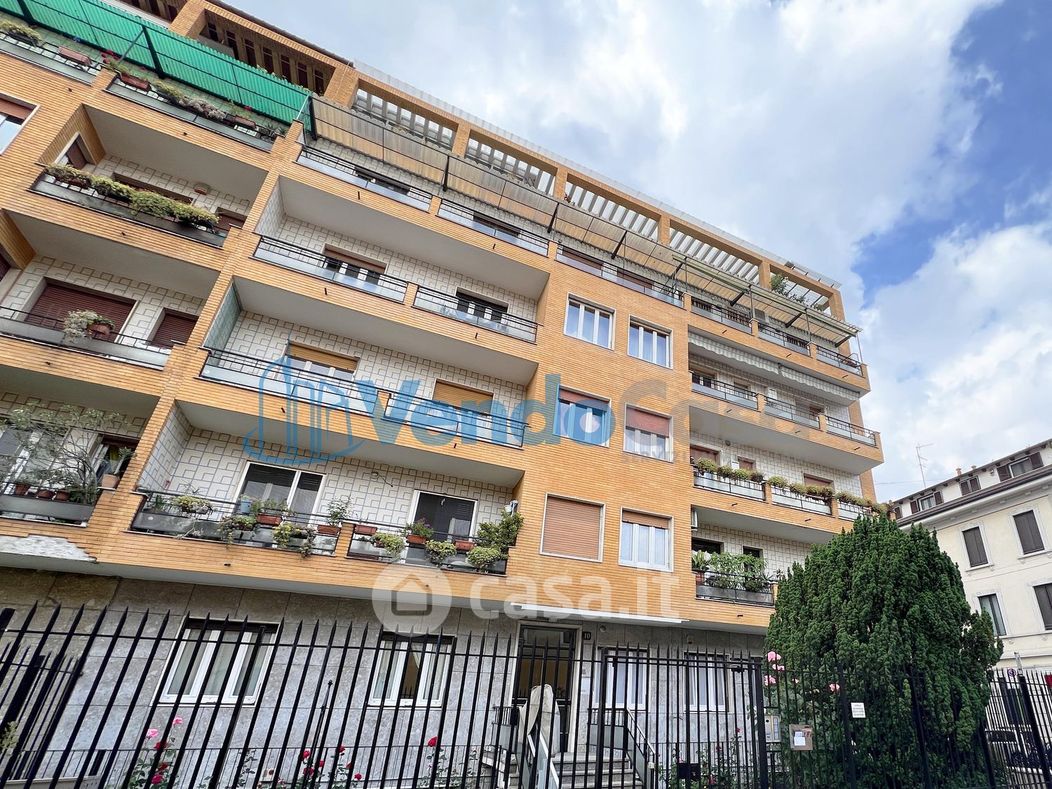 Appartamento in Vendita in Via Gaetana Agnesi 10 a Milano