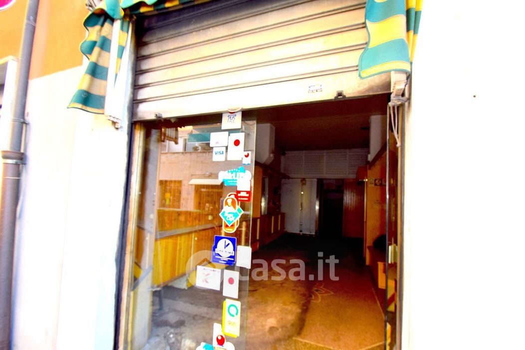 Negozio/Locale commerciale in Affitto in Via Donghi 5 r a Genova
