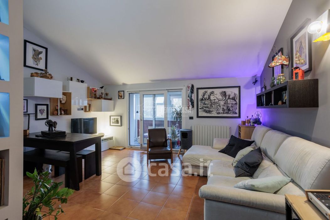 Appartamento in Vendita in Via Silone 5 a Parma