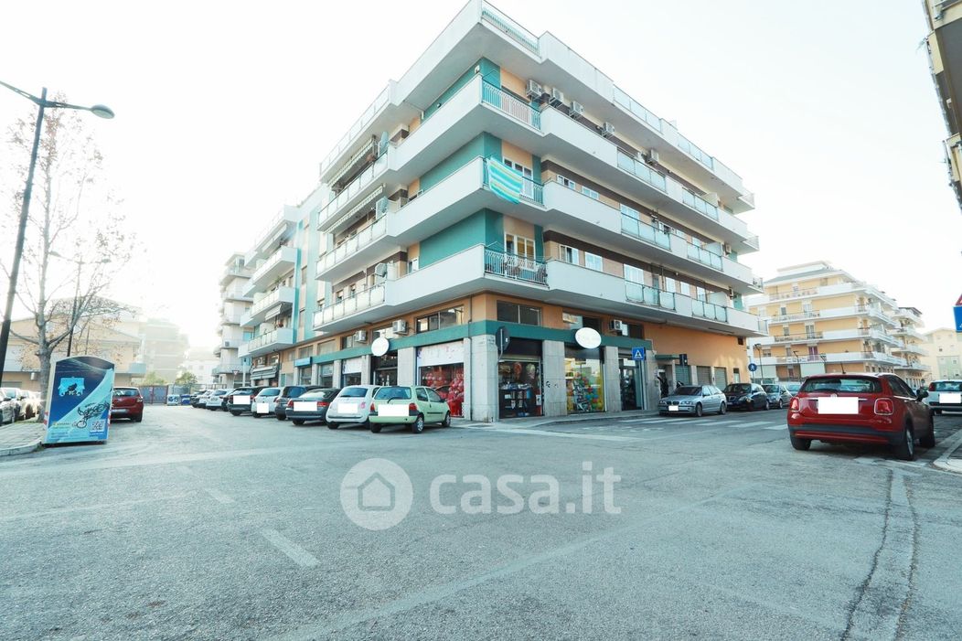 Appartamento in Vendita in Via Vincenzo Cerulli 40 a Pescara