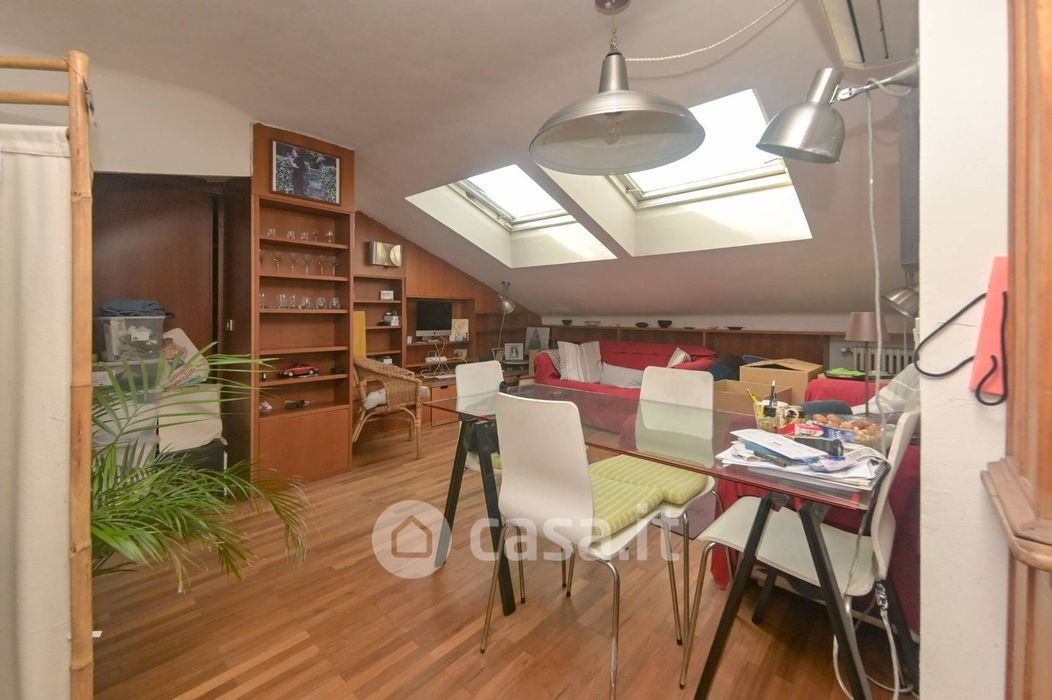 Appartamento in Vendita in Viale Enrico Thovez 63 a Torino