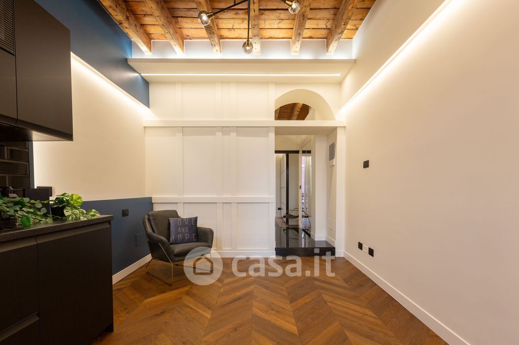 Appartamento in Vendita in Via Pietro Crespi 11 a Milano