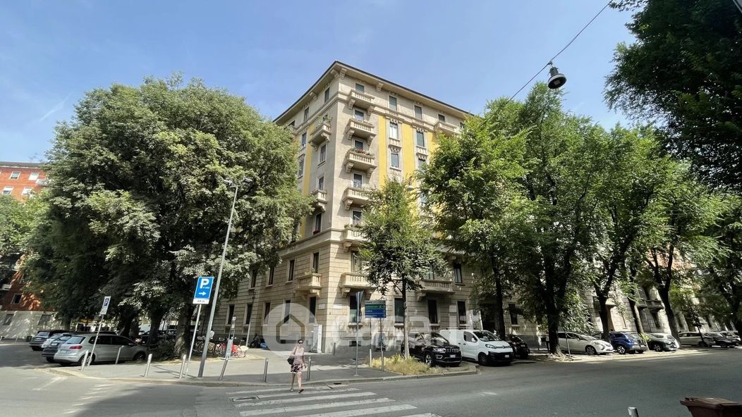 Appartamento in Vendita in Via Emanuele Filiberto 14 a Milano