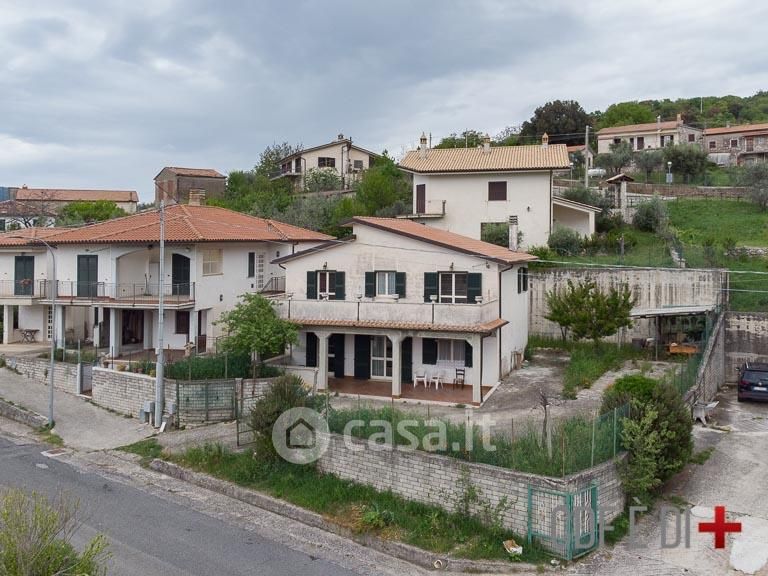 Villa in Vendita in Via San Biagio a Cottanello