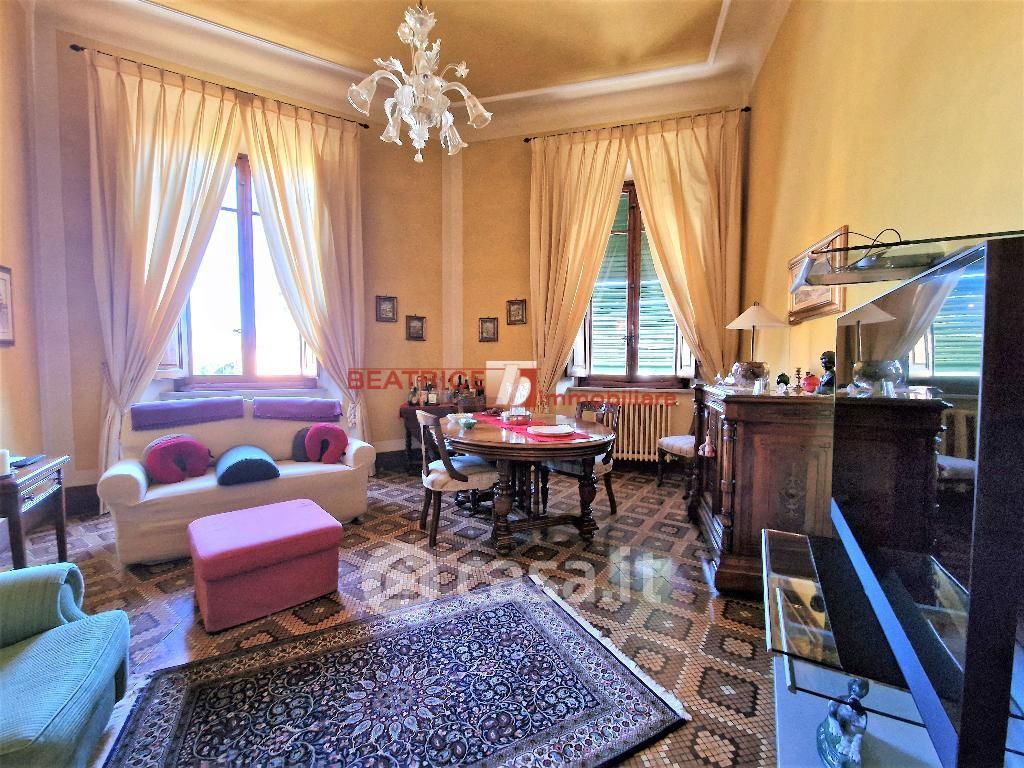 Appartamento in Vendita in Via Giovanni Sercambi a Lucca