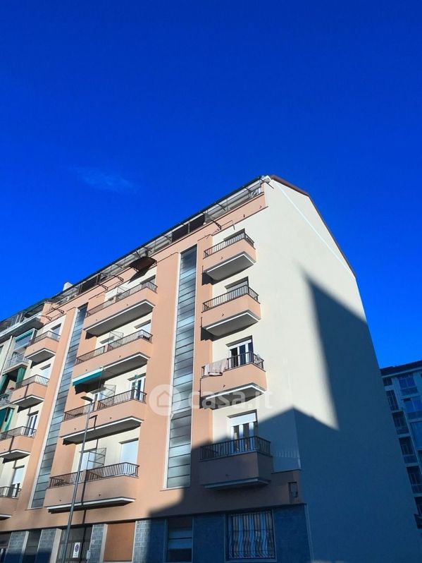 Appartamento in Vendita in Via Canelli 97 a Torino